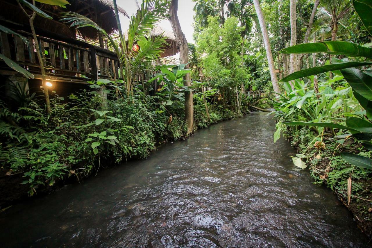 Keramas Sacred River Retreat Resort And Villa Exterior photo